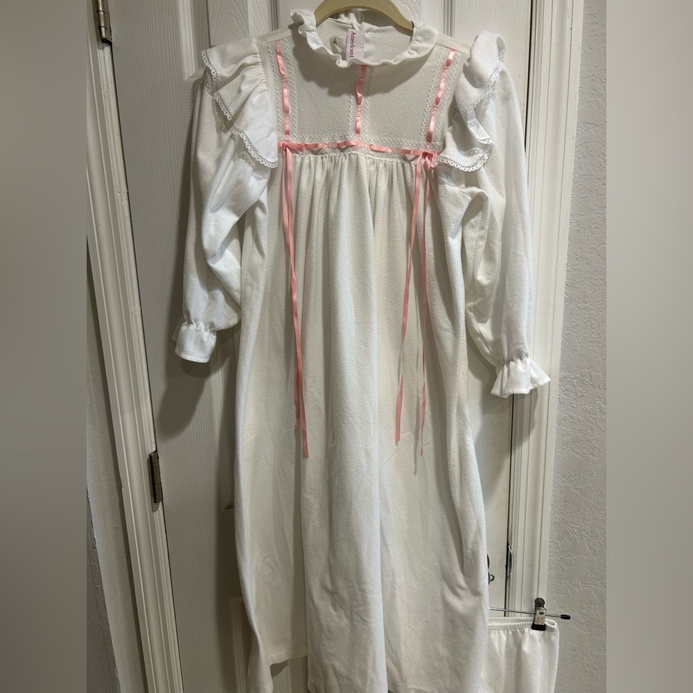 Vintage American Girl Samantha Nightgown & bloomers | Girl's size small